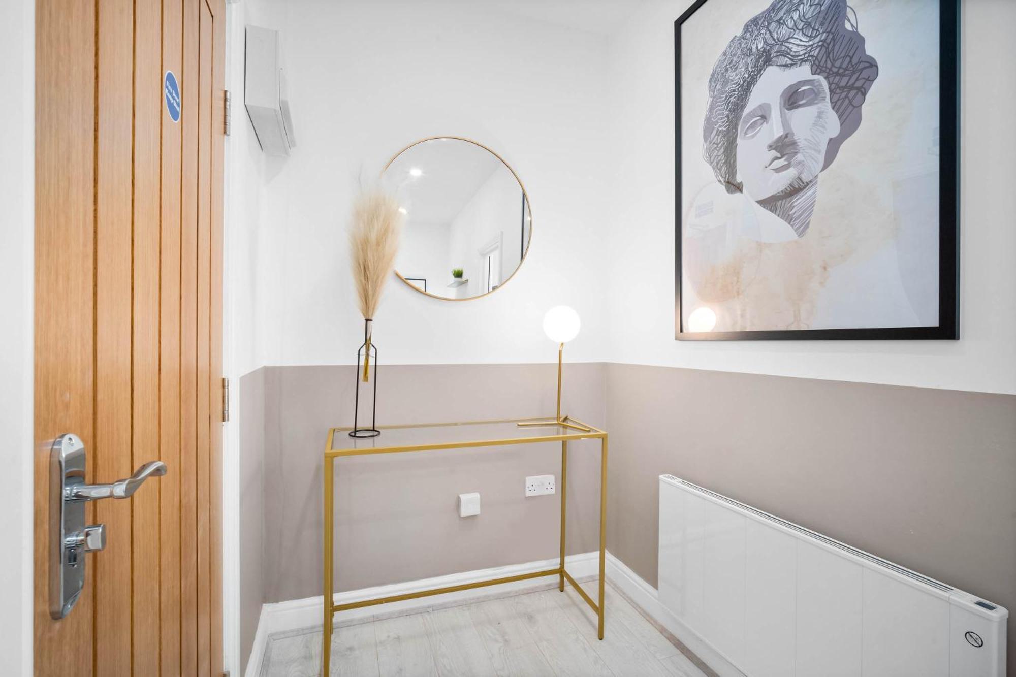Luxury Apartment - Wifi - Smart Tv - Near City Centre - 2Mr เบอร์มิงแฮม ห้อง รูปภาพ